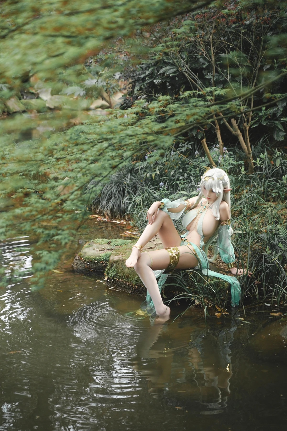 Cosplay 爱老师_PhD 大慈树王角色扮演