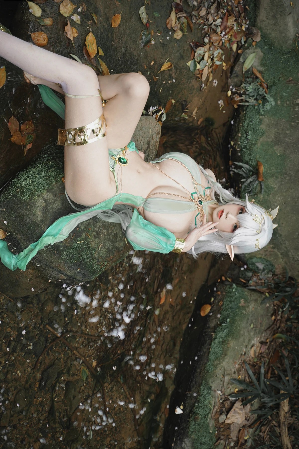 Cosplay 爱老师_PhD 大慈树王角色扮演