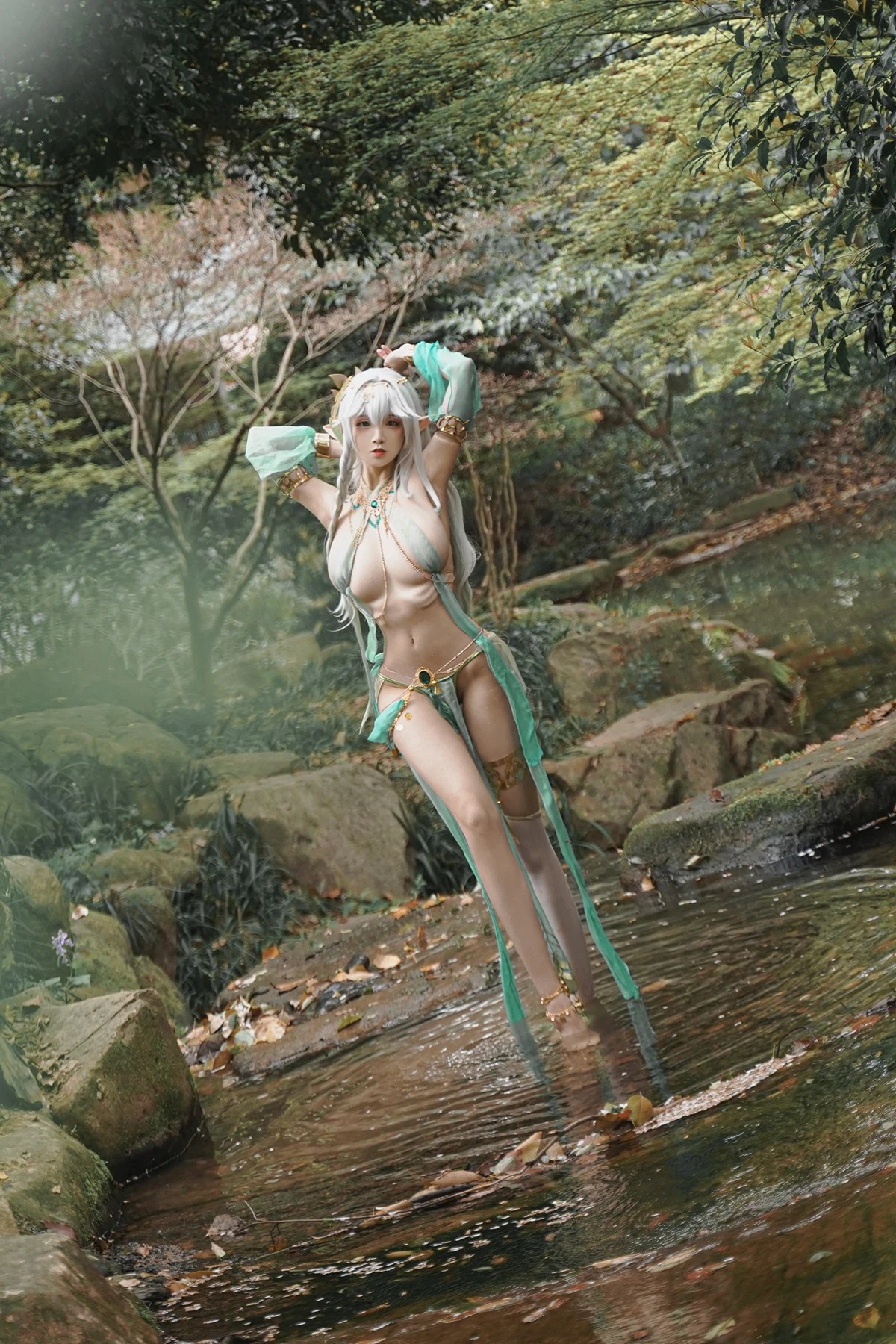 Cosplay 爱老师_PhD 大慈树王角色扮演