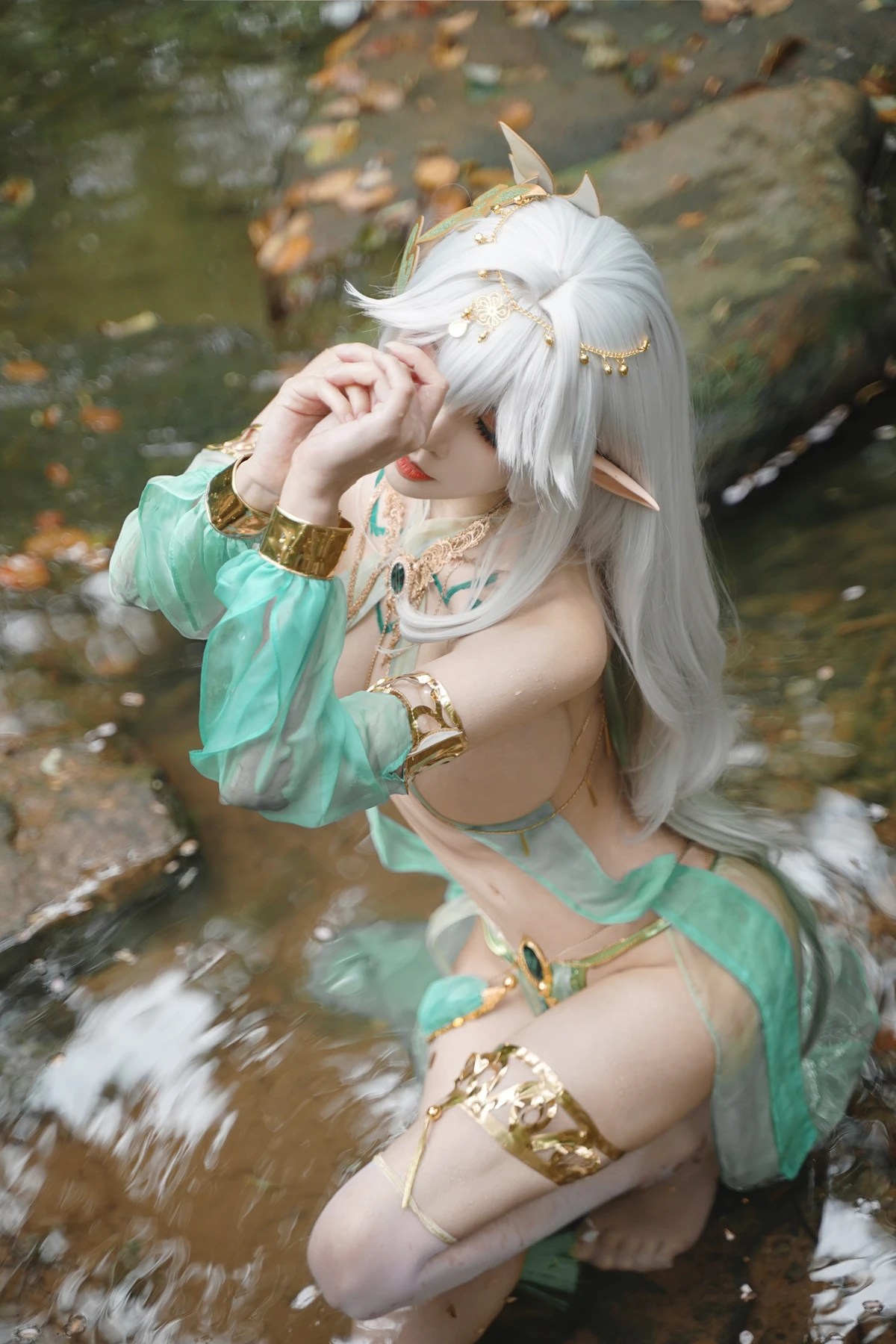 Cosplay 爱老师_PhD 大慈树王角色扮演