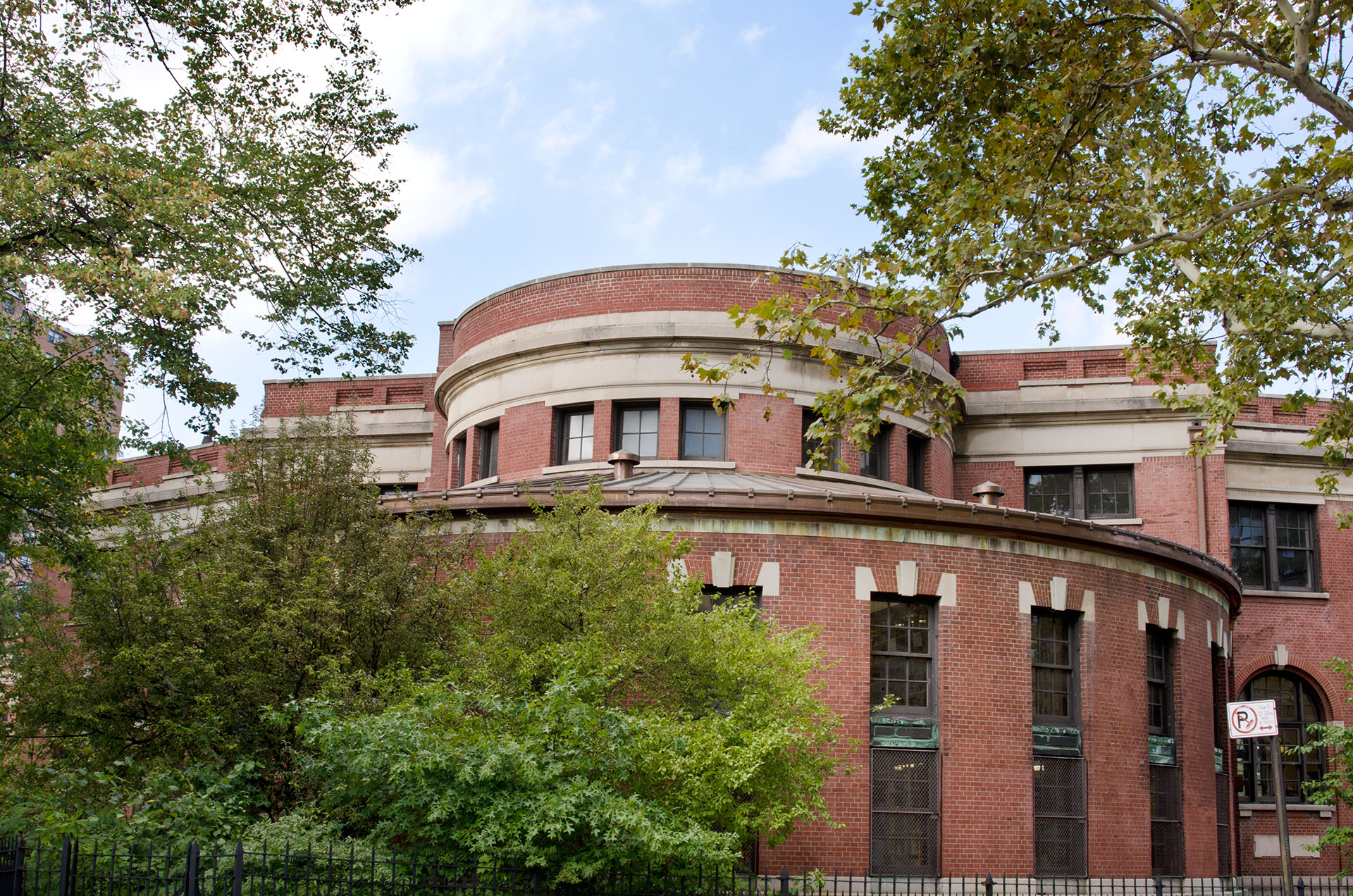 Williamsburg Branch Library Nelligan White Architects