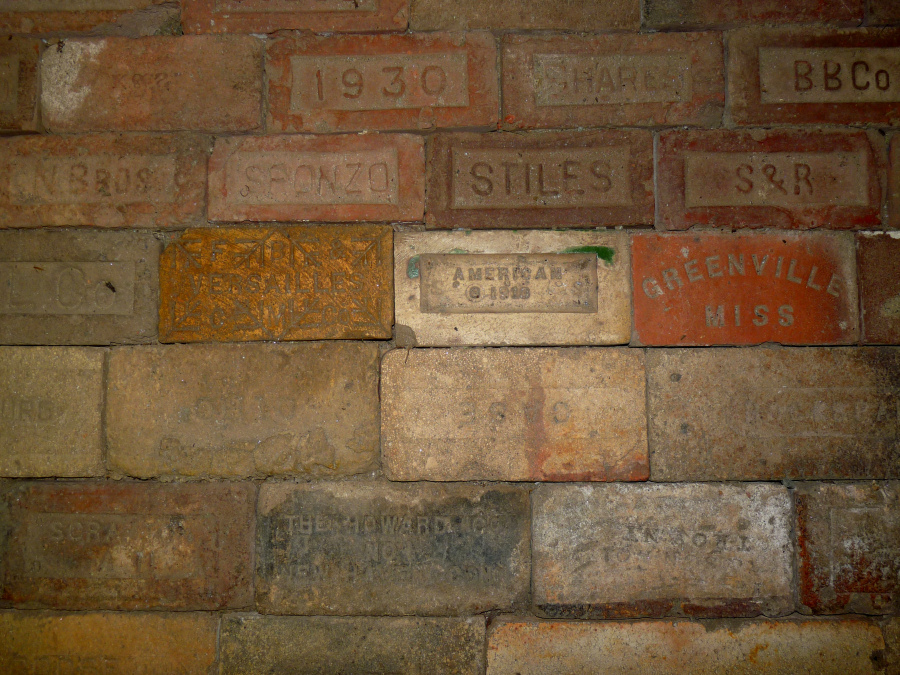 Antique Bricks & Pavers