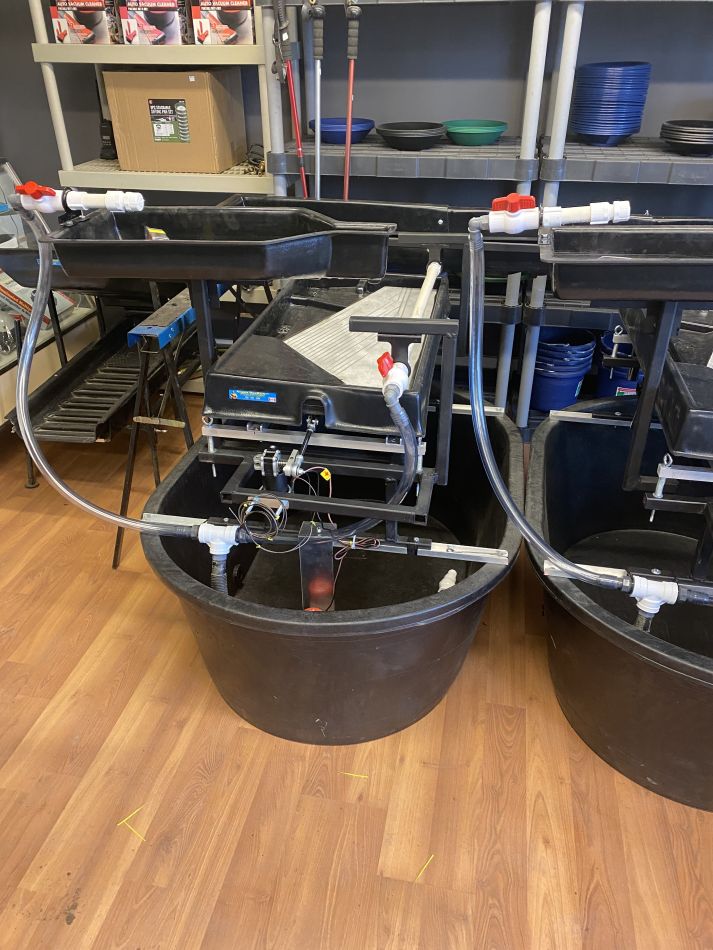 Orofino Gold Concentrating Table Nelson Machinery & Equipment Ltd.