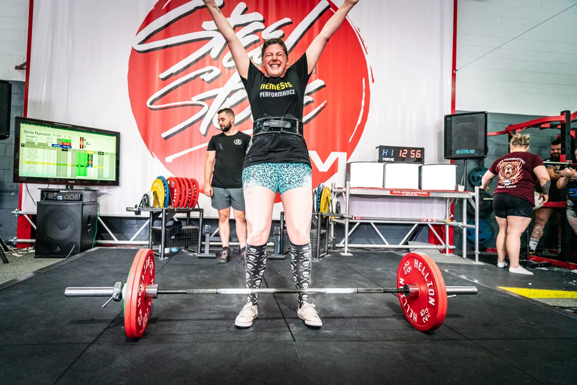 EVERYTHING YOU NEED TO KNOW FOR YOUR FIRST POWERLIFTING MEET Nemesis