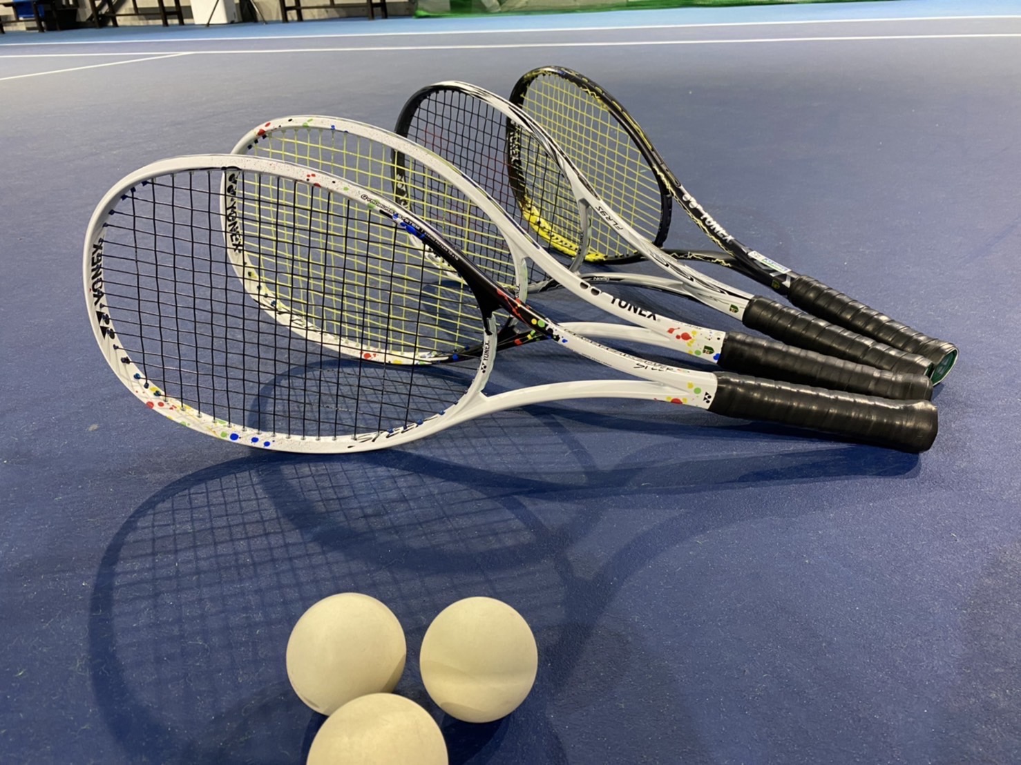 ソフトテニス試打ラケット多数ご用意しております。 PLACE OF SPORTS NEO｜札幌テニスコートレンタル