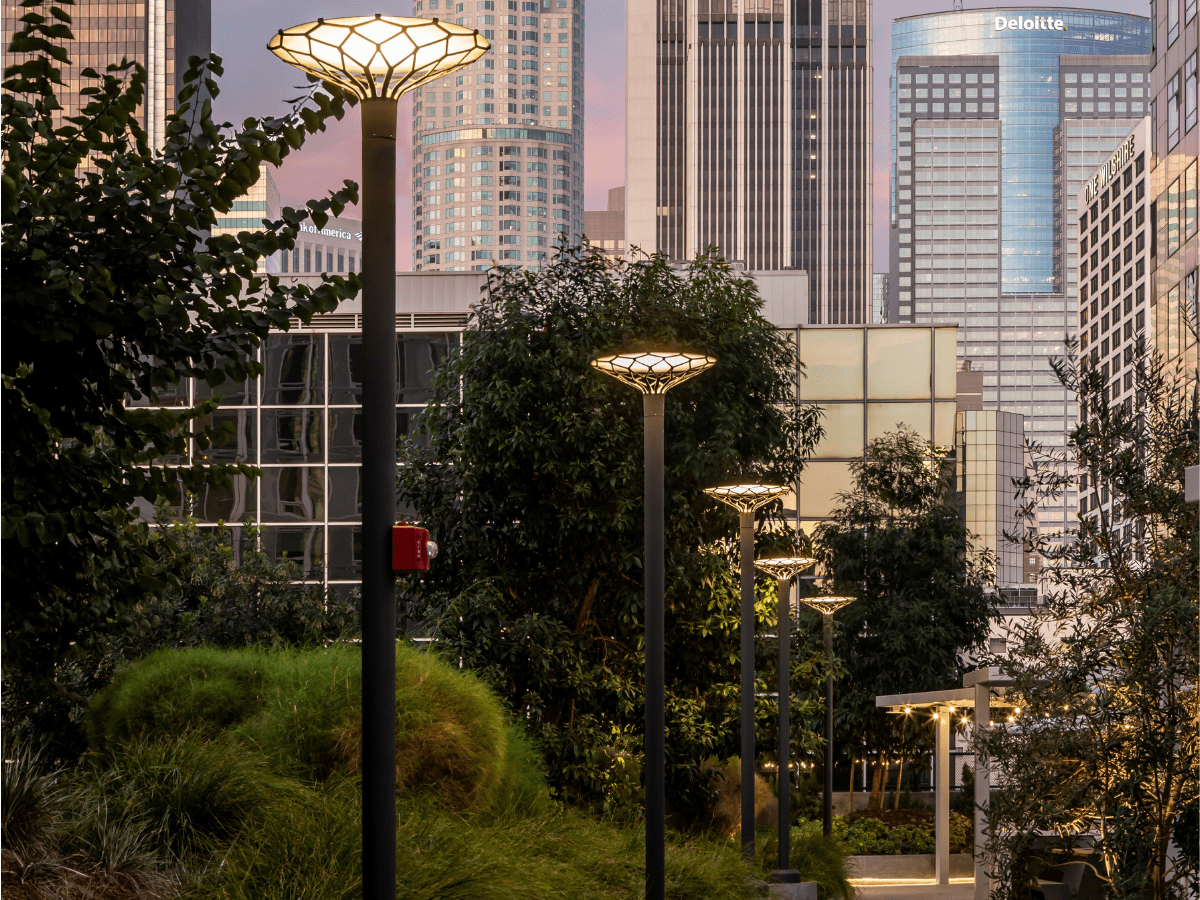 Grand Hope ParkLos Angeles, CA • NEO Architectural Lighting