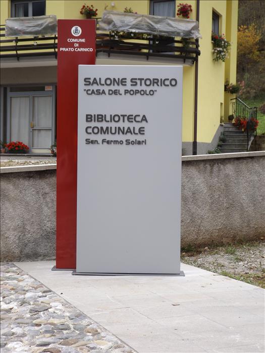totem direzionale