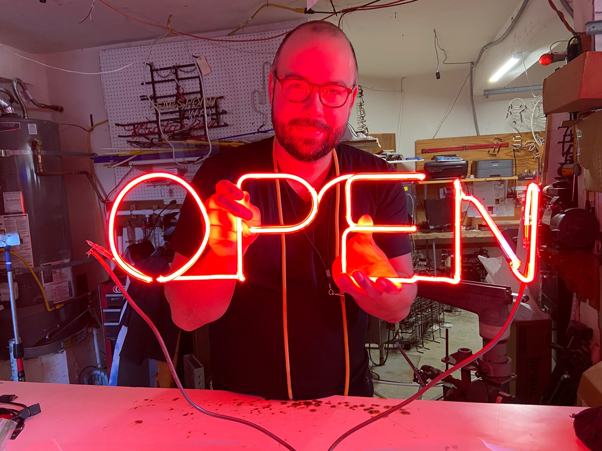 New Neon Glass Bending Student Scott Adamson