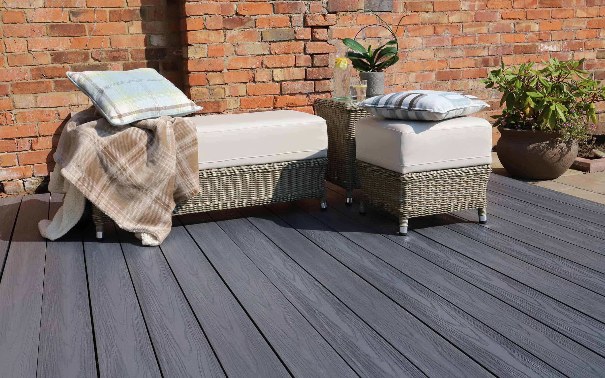 19+ Composite Decking Paint GurdeepNadwa
