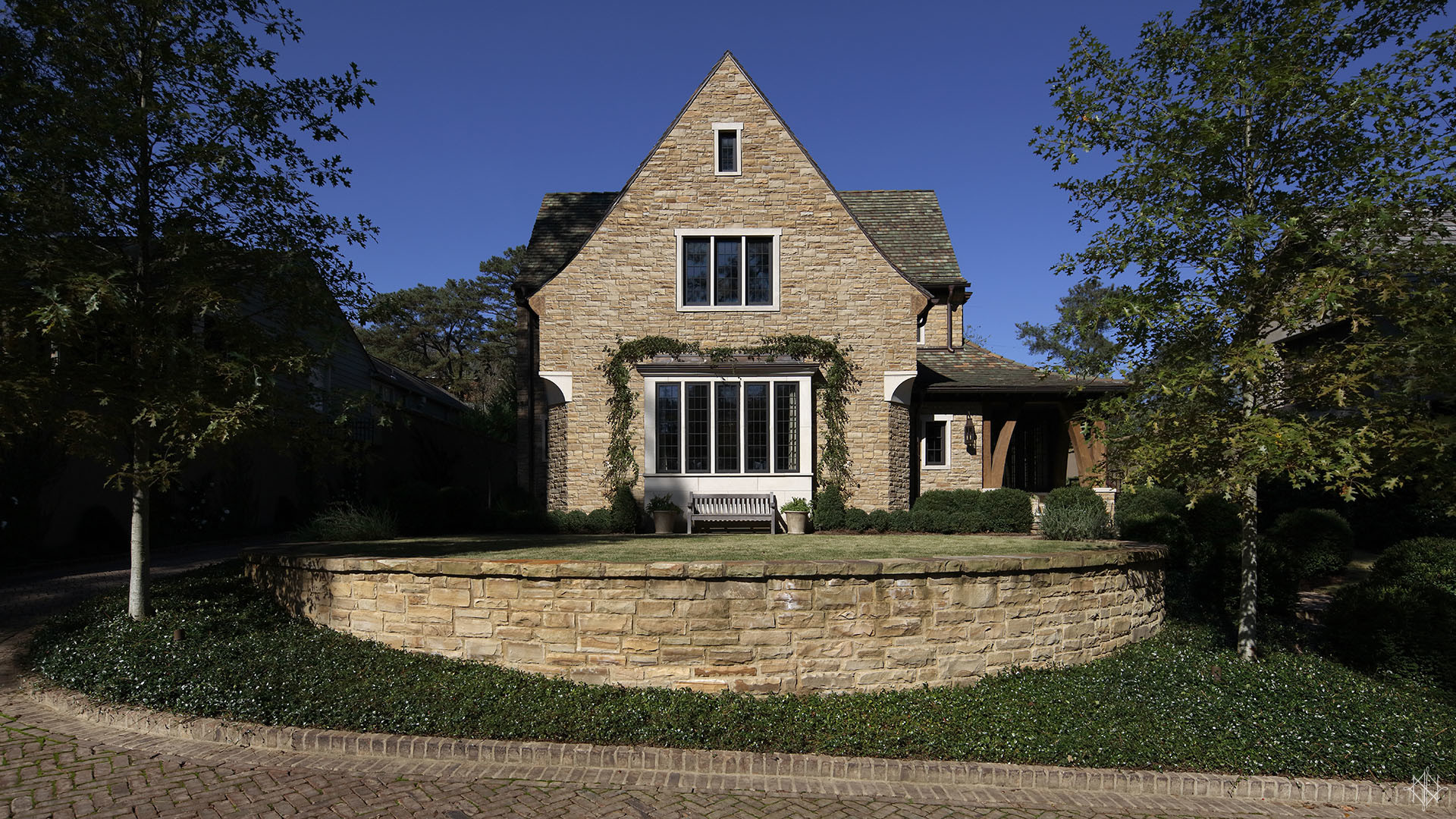 Mountain Brook Village Residence Nequette