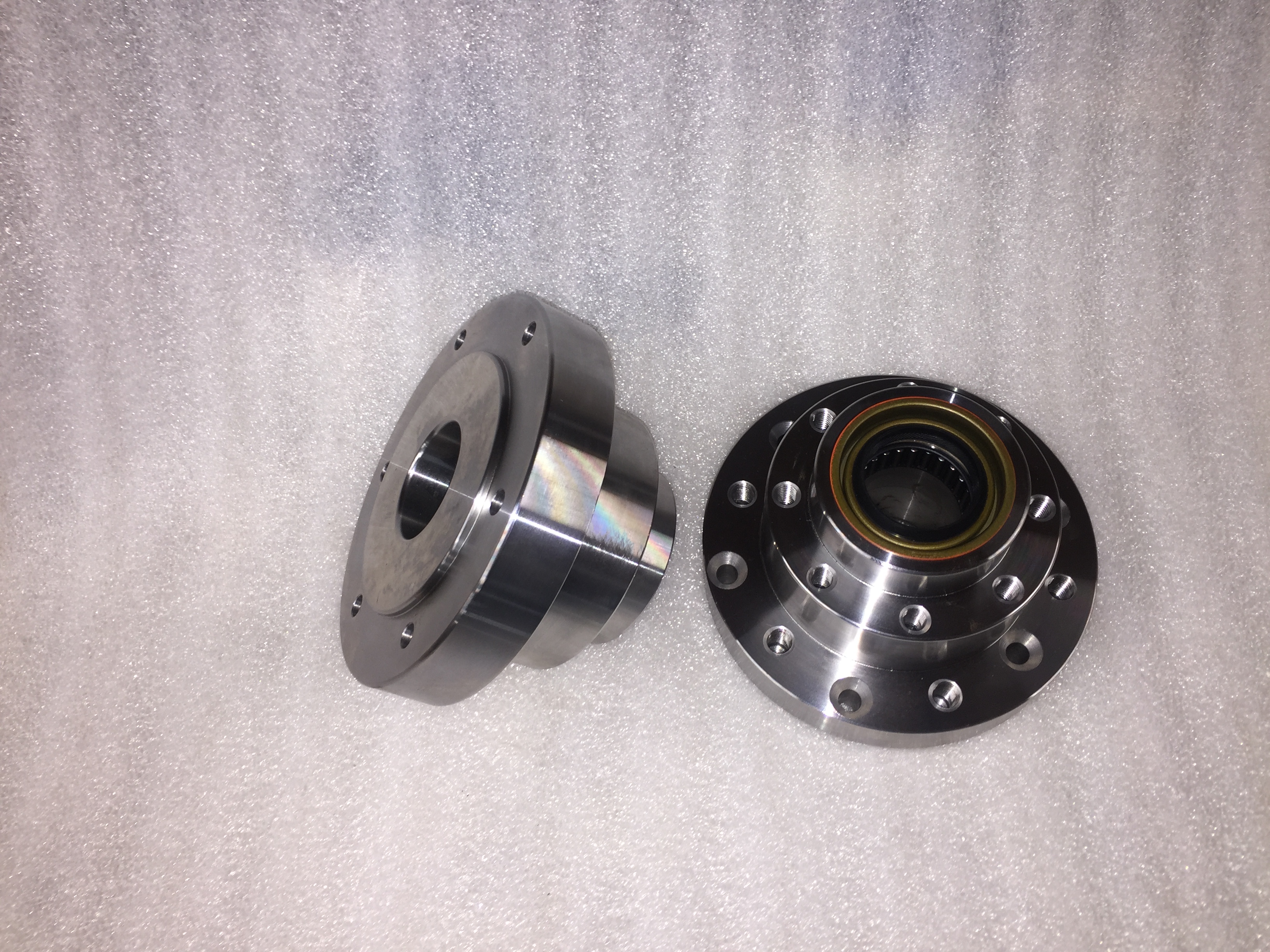 TAIL HOUSING TH400 SHORT SHAFT "NEW STYLE" DOUBLE BEARING