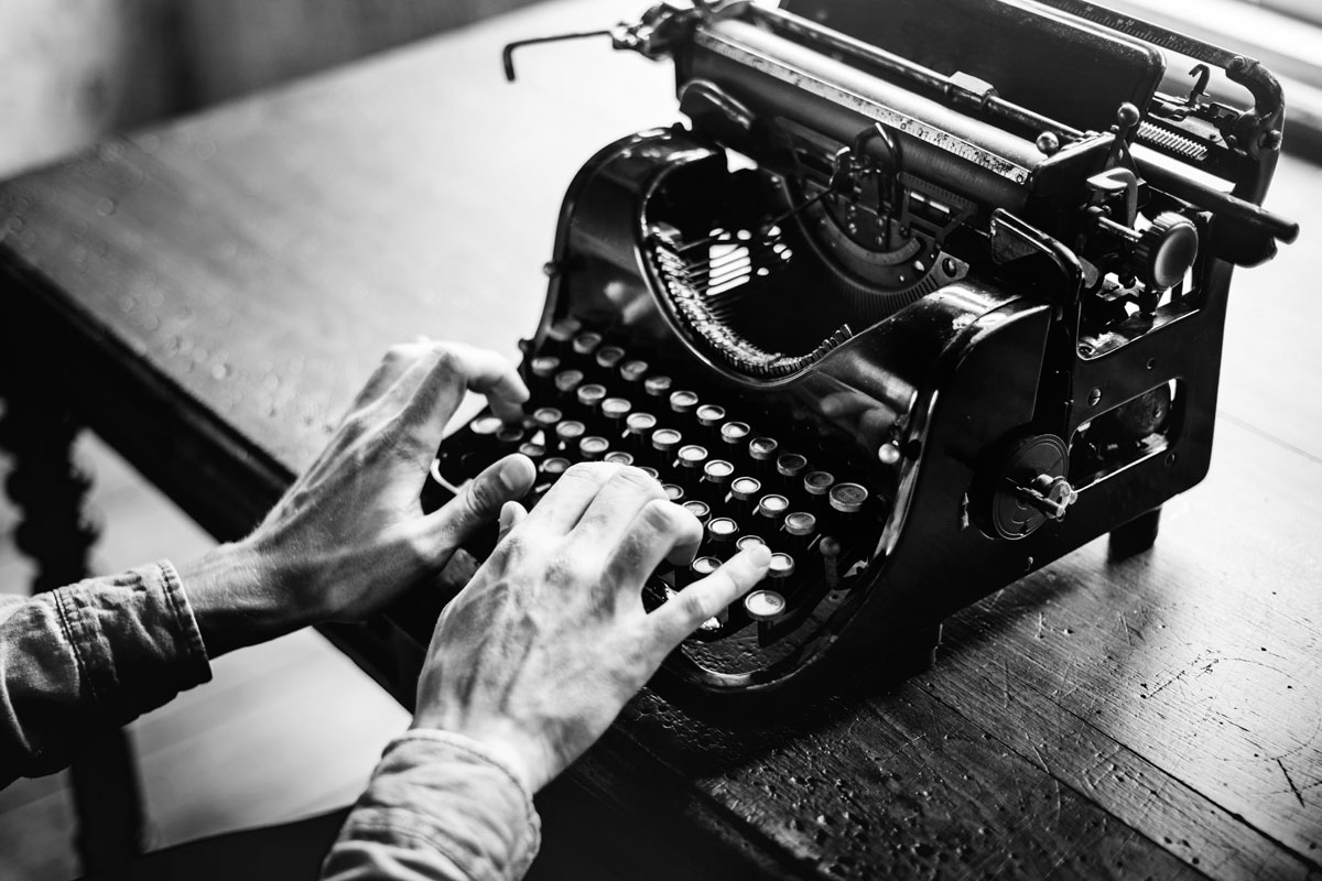 10 Antique Typewriters That Are Worth Thousands Today Nerdable