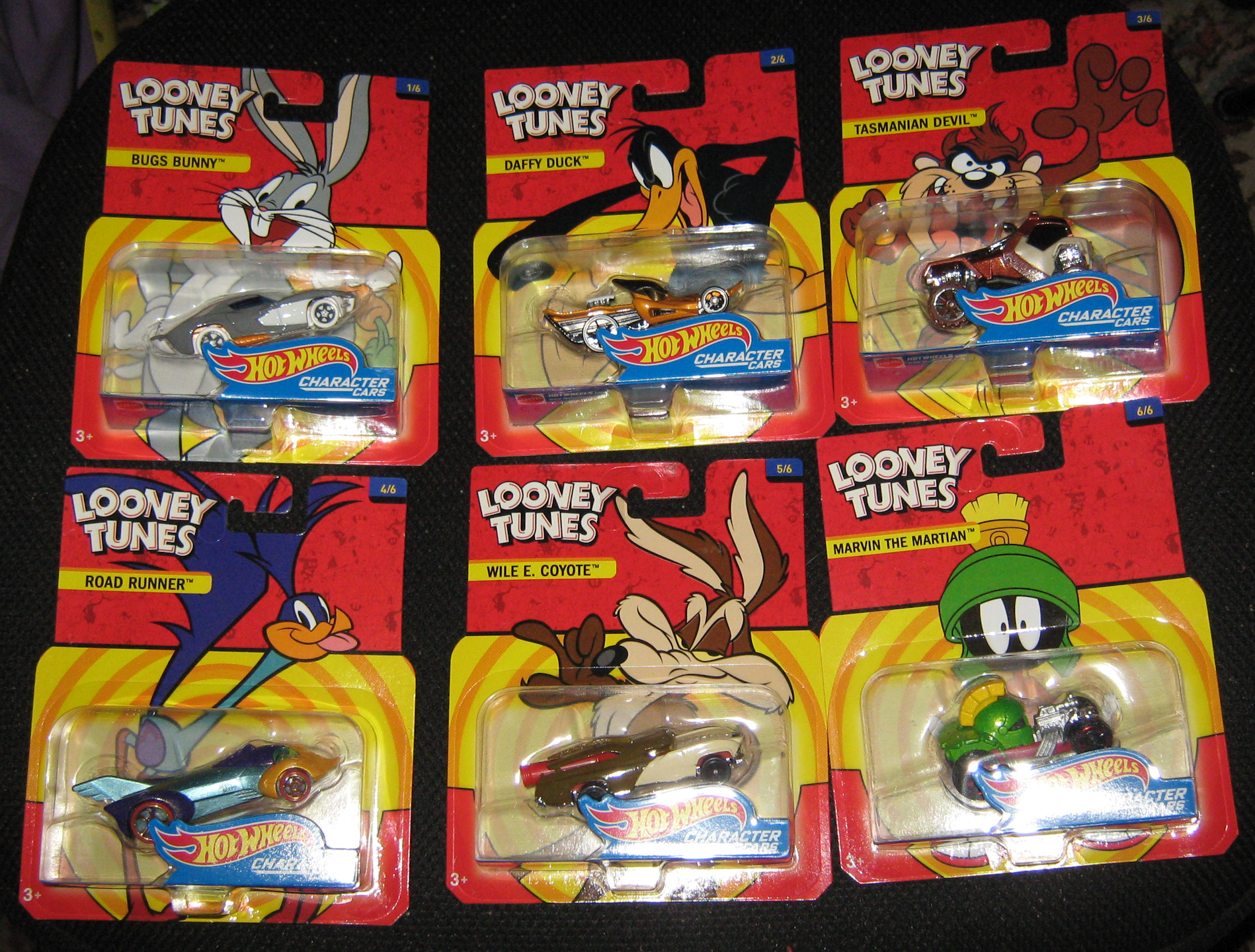 Hot Wheels LOONEY TUNES Character Cars Complete Set of 6 Bugs Daffy Taz Marvin eBay