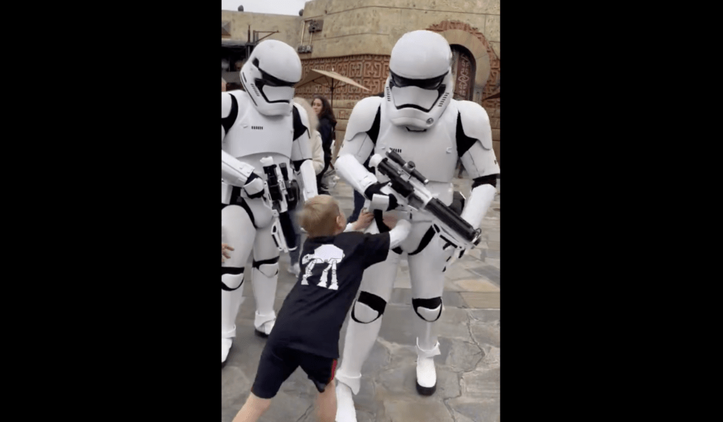 Florida Kid Punches Disney World Stormtrooper