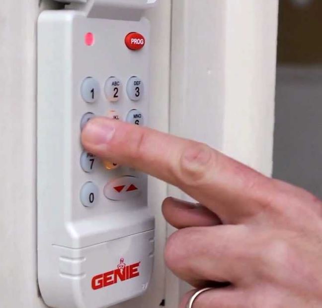 Best Wireless Garage Door Keypads 20172018 Nerd Techy Best Wireless Garage Door Keypads 20172018 Nerd Techy
