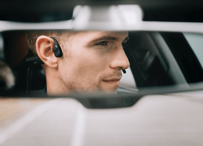 5 Best Bluetooth Headsets for Truck Drivers (2023 Updated)