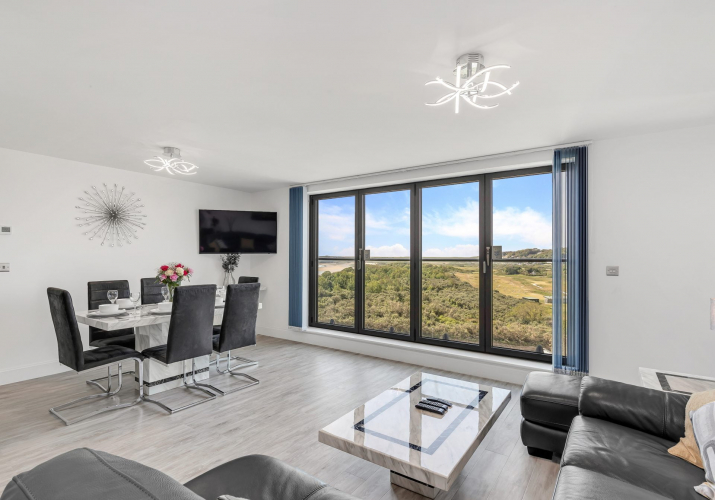 11 Waterstone House, South Beach, Tenby NetLetUK