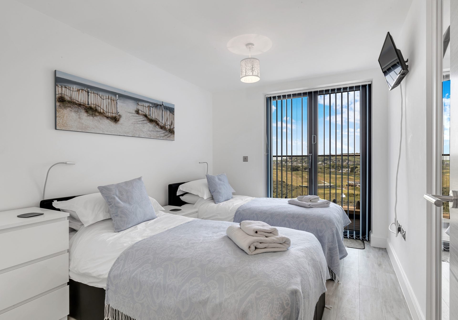 11 Waterstone House, South Beach, Tenby NetLetUK