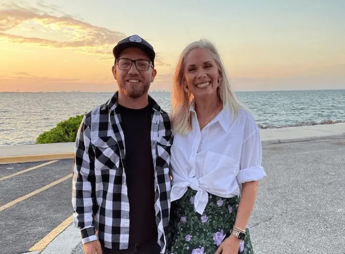 Leanne Net Worth 2024 Husband, Age, Height, Family