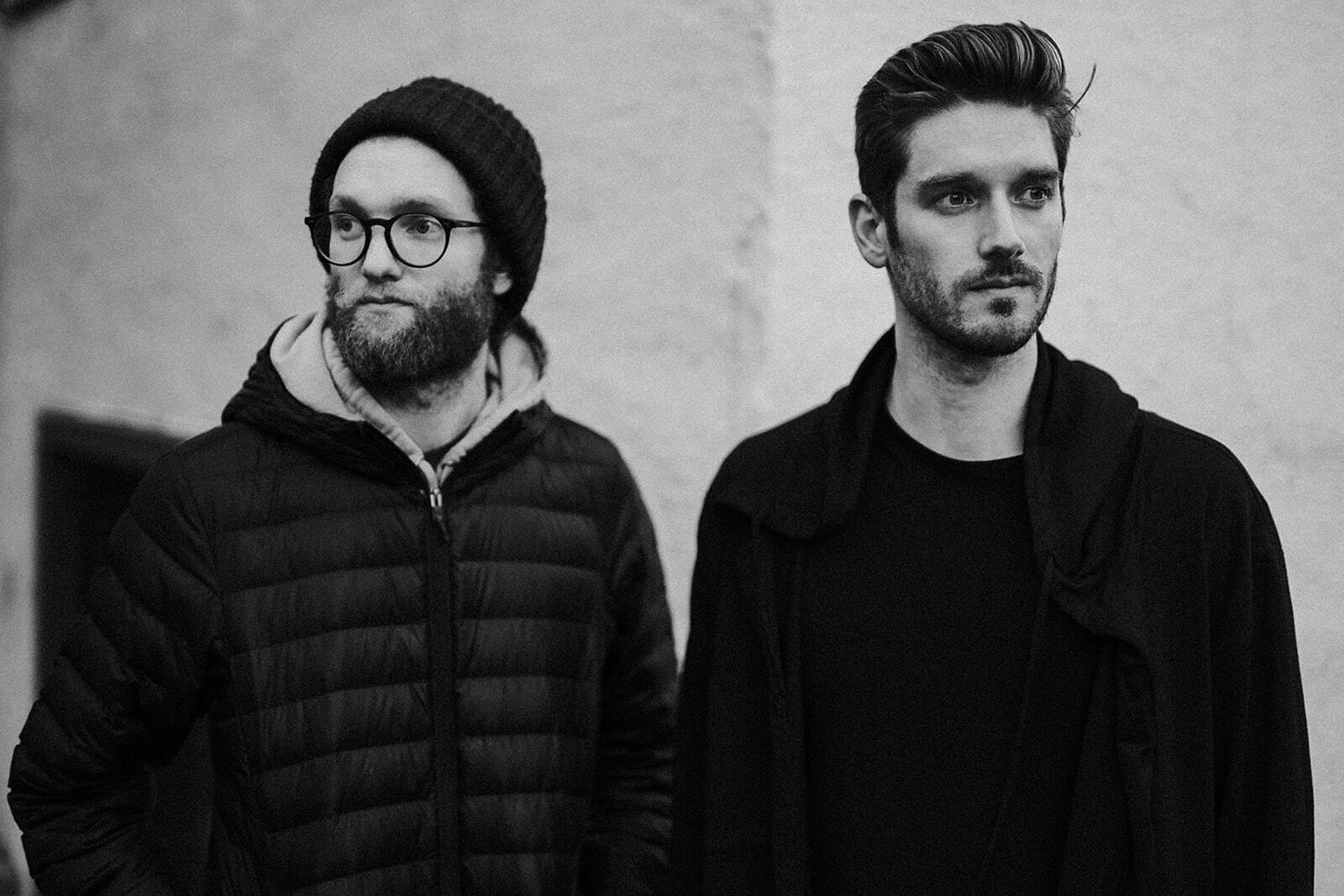 Atmospheric New Ambient Project Twinsleep (John Hayes & Maxy Dutcher