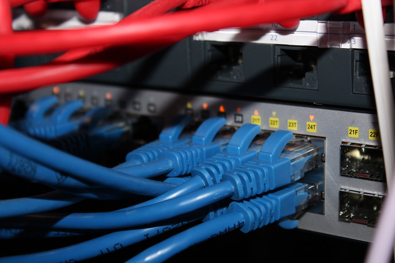 WHAT IS A PATCH PANEL AND WHAT ARE THE BENEFITS OF USING ONE Network