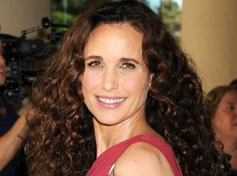 Actress Andie MacDowell net worth, sources of wealth, houses(020)