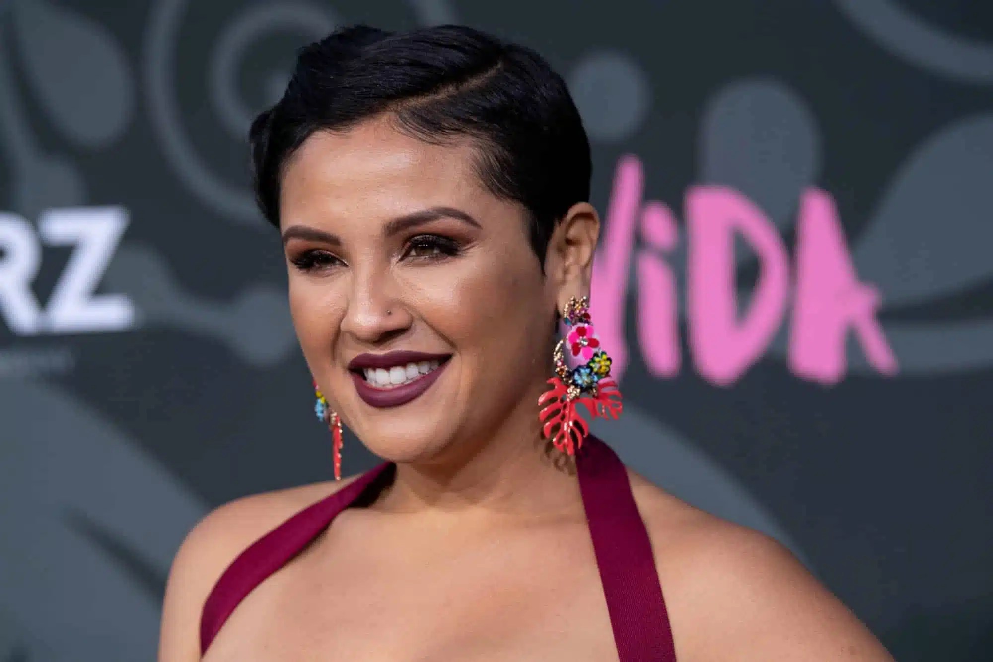 Annie Gonzalez Biography: Age, Height, Husband, Net Worth, Kids - Net Worth Post