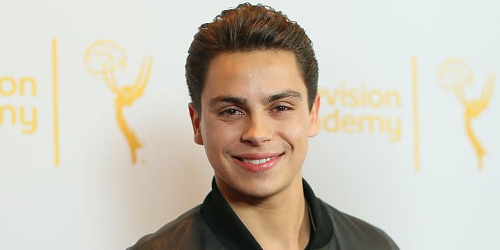 Jake T. Austin Net Worth 2020 Wiki, Married, Family, Wedding, Salary