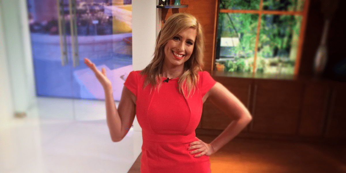 Stephanie Abrams Net Worth 2022 Wiki, Married, Family, Wedding, Salary
