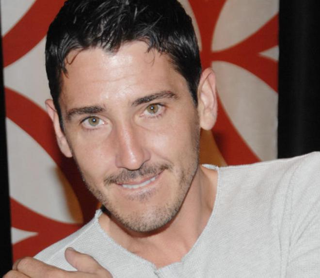 Jonathan Knight Net Worth 2024 Wiki Bio, Married, Dating, Family