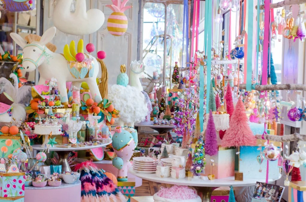 Glitterville Studios Helps the Scruffy City Sparkle New2Knox