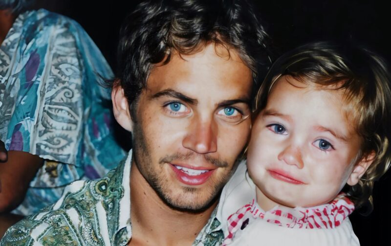 La petite fille de papa est devenue modèle voici à quoi ressemble