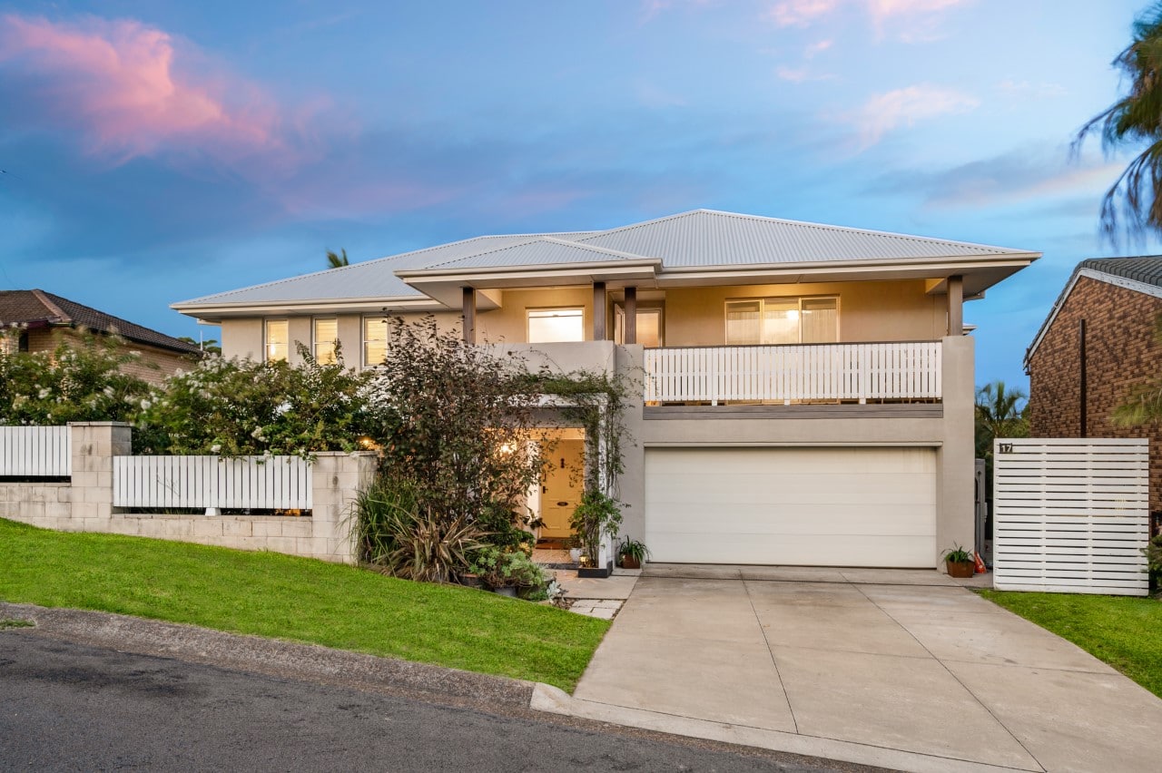 REAL ESTATE Redhead home sells 'unseen' for 2.7 million NW