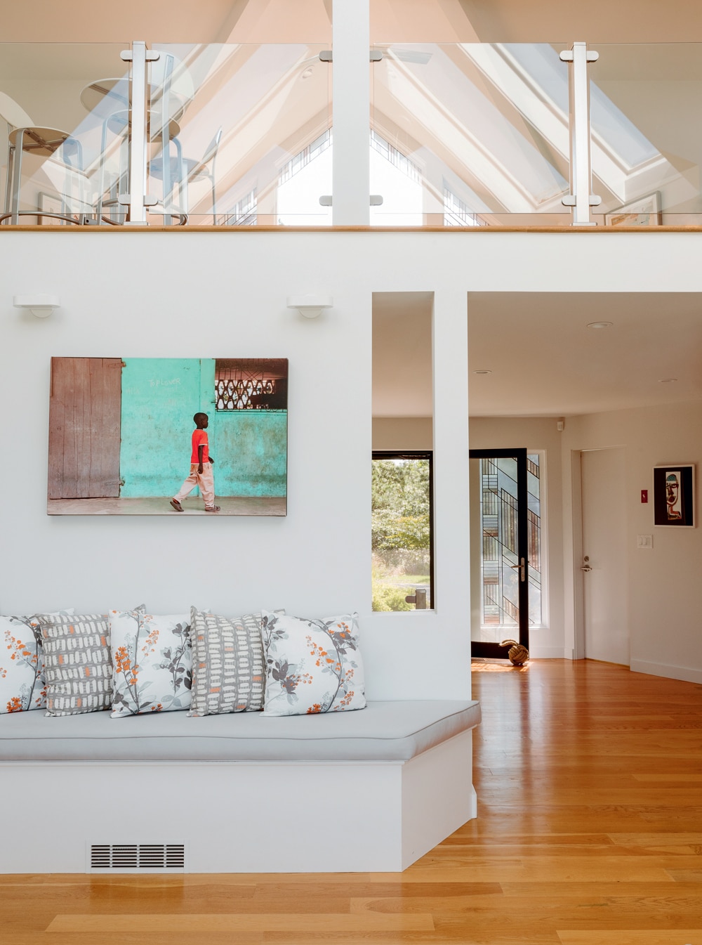 The Glass House on the Hill A Modern Martha's Vineyard Home Tour