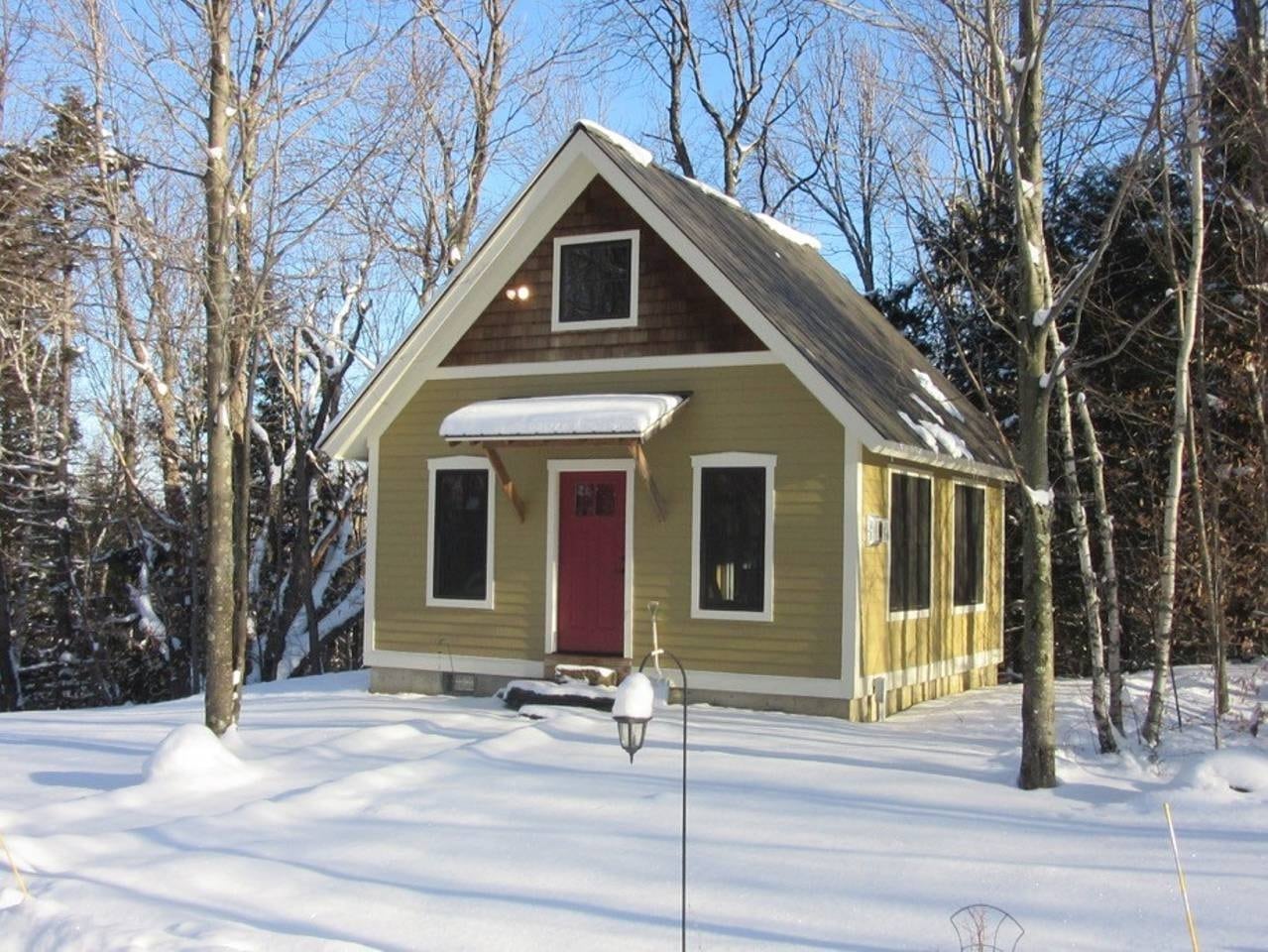 8 Cozy Cabins for Rent in Vermont Winter Getaways New England