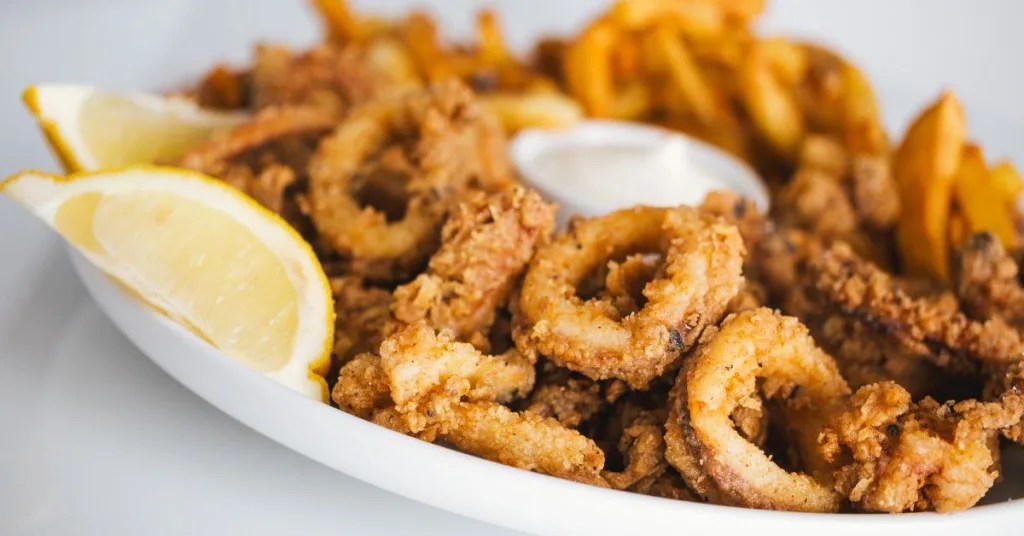 What Food is Rhode Island Known for? (10 Foods Unique to the State)