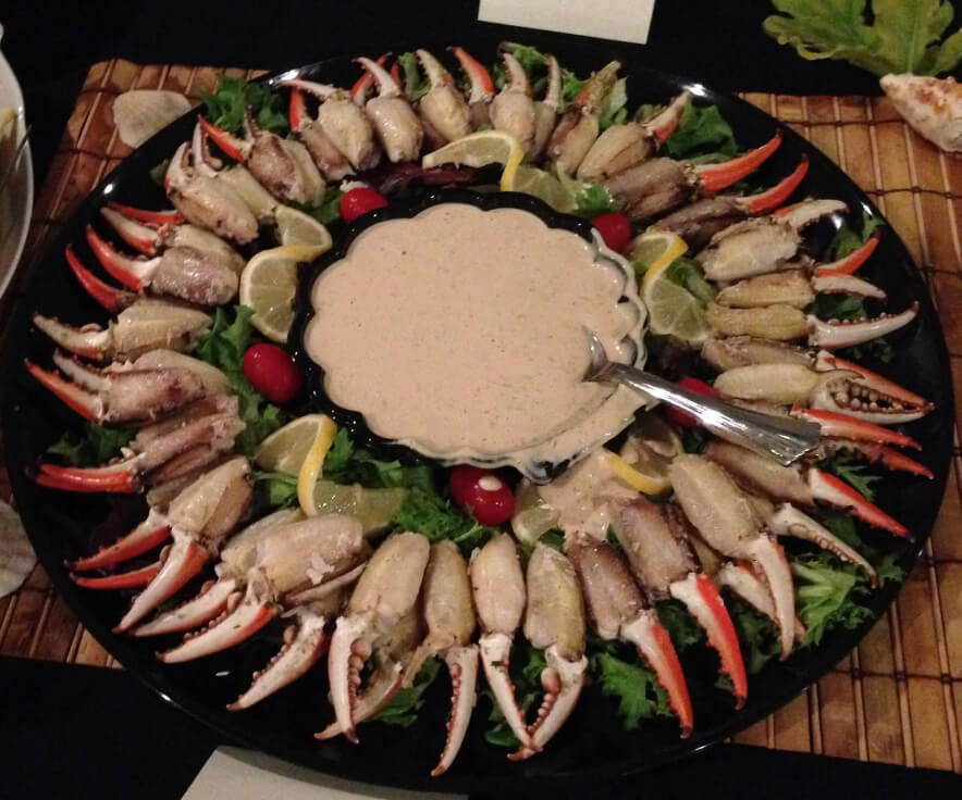 Jumbo Blue Crab Cocktail Claw Platter New England Fish Market & Restaurant