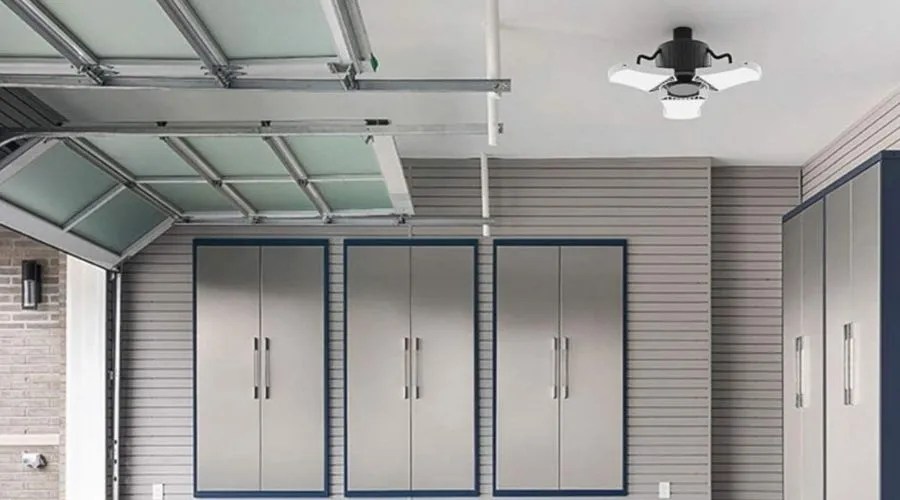 10 Best Lights for Garage Ceiling of 2023 [Expert Reviews & Buyers