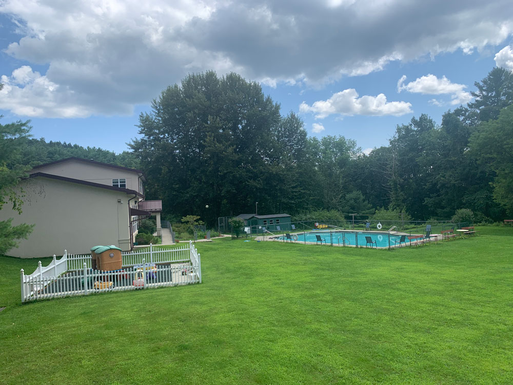 Barryville, NY New Hope Manor