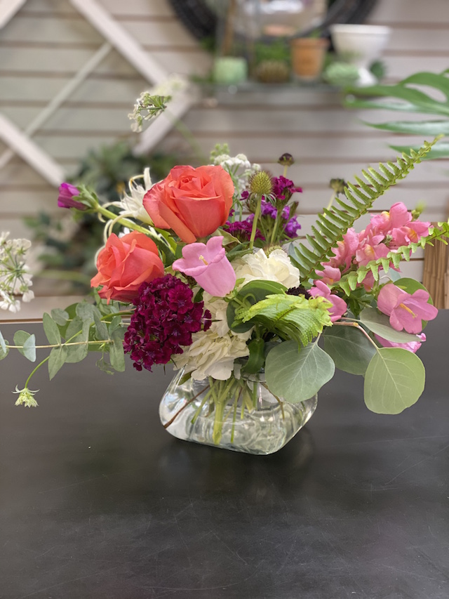 Home In Bloom Flowers & Gifts