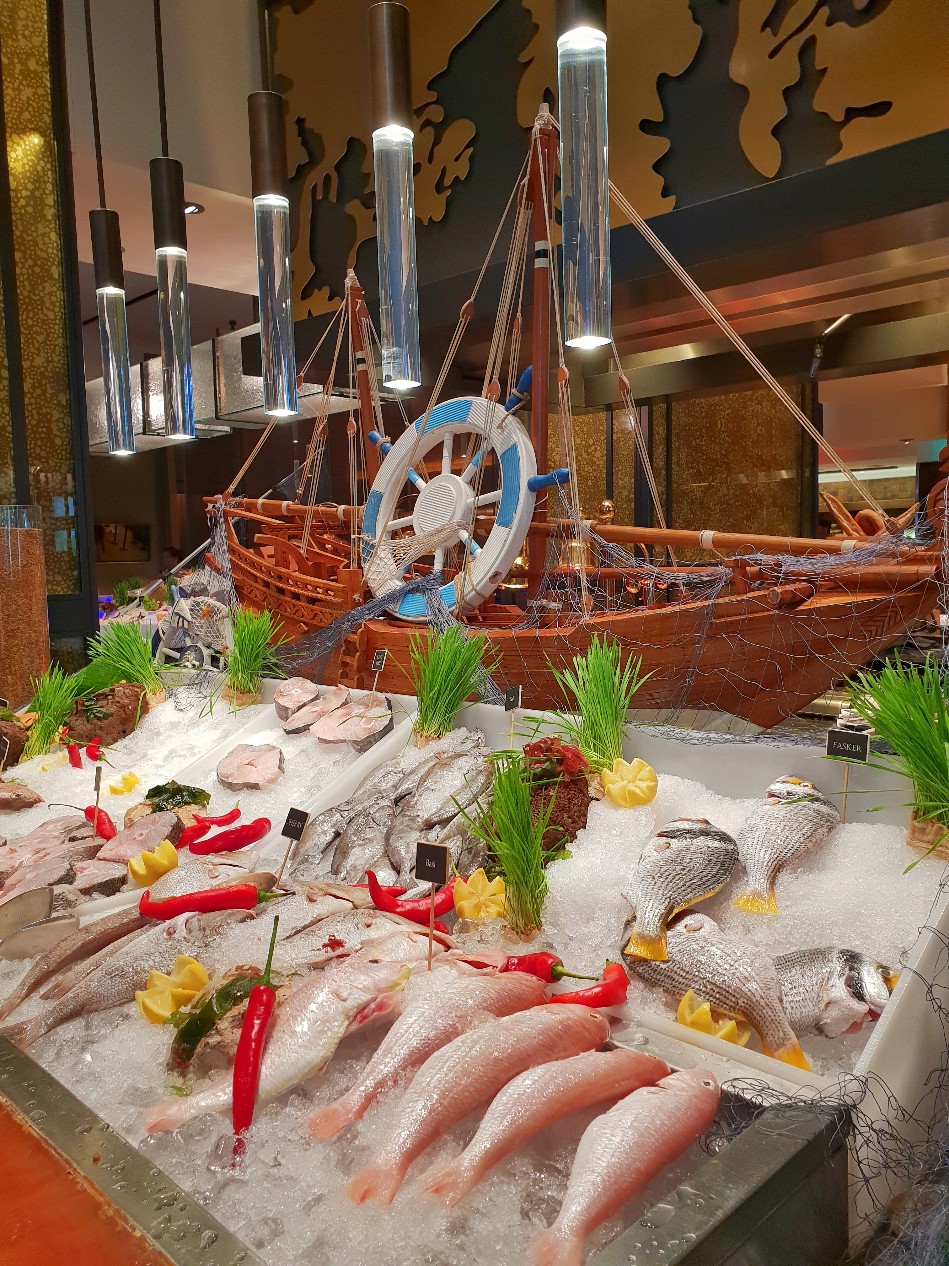 CATCH SEAFOOD BUFFET AT THE FOUR SEASONS New In Doha