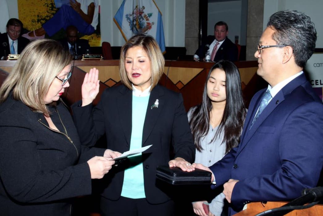 Dumped by Democrats, Cherry Hill mayor keeping options open for re