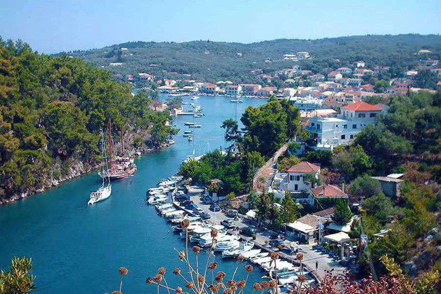 New Plans Rentals Rent a Car, Moto, Boat on Paxos