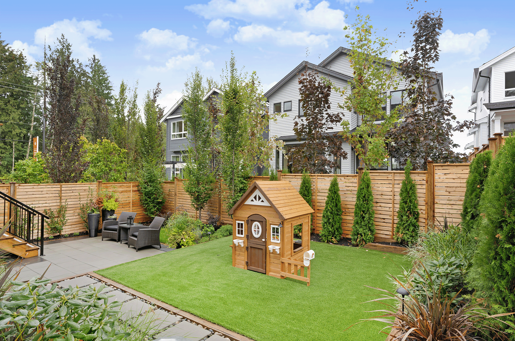 Roslyn Ridge Single Family Homes New Rhodes Construction