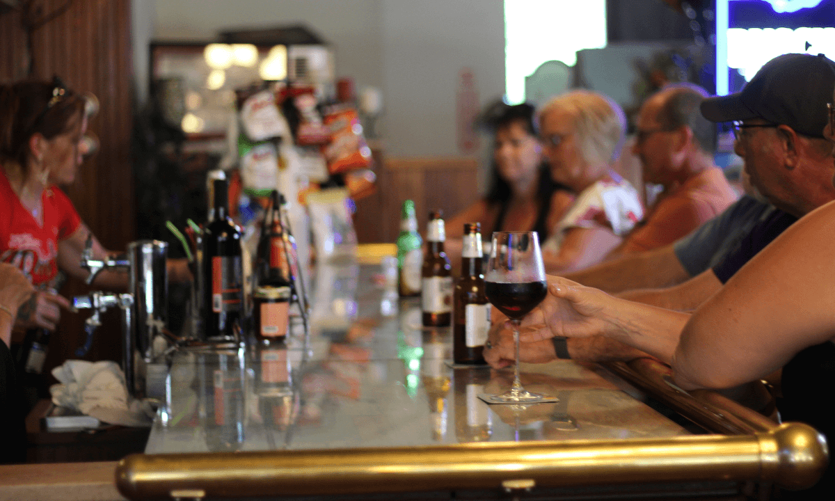 New Riegel Cafe BBQ Ribs & Chicken Hours & Location