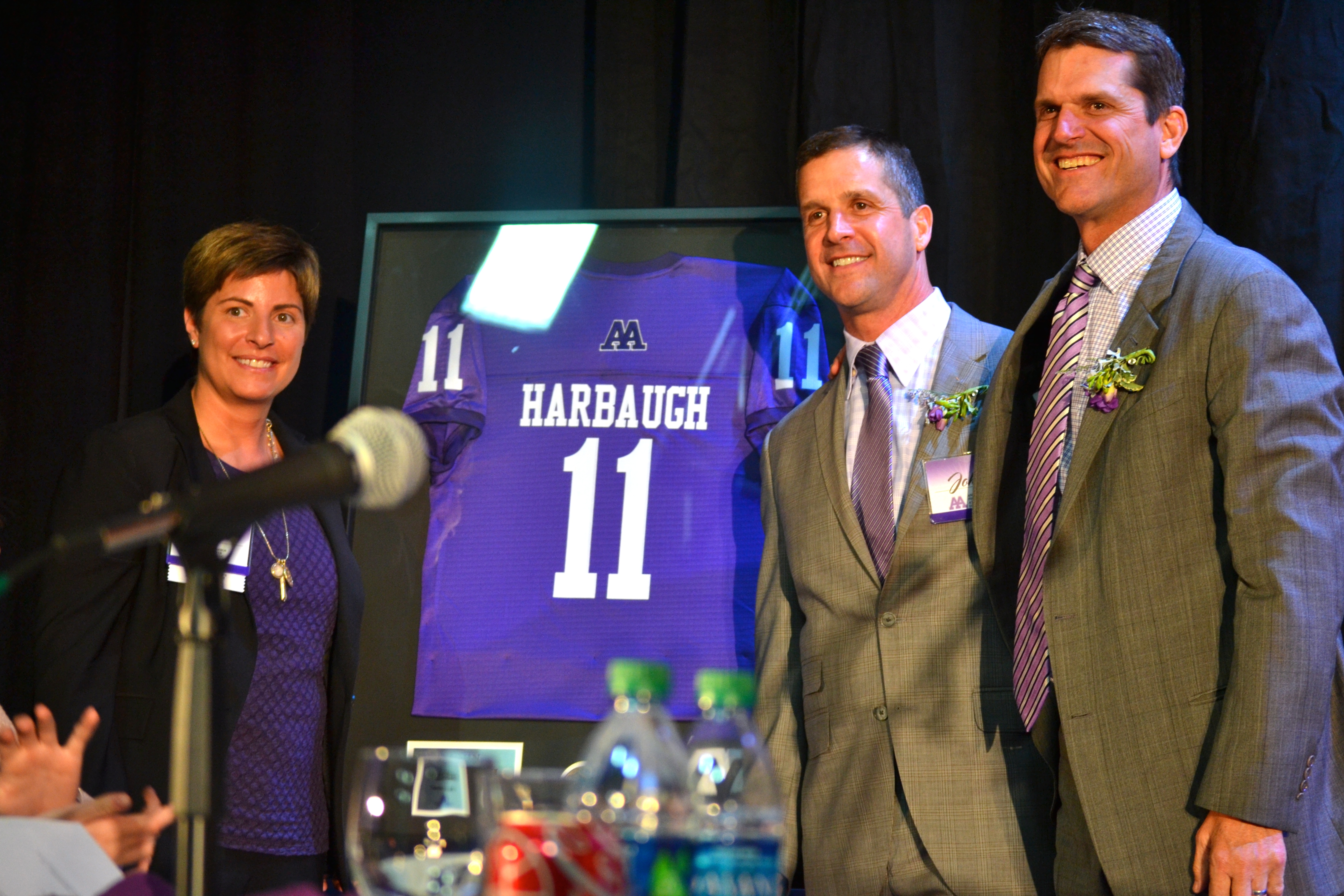 On “an amazing night,” Pioneer honors Harbaugh brothers as they recall