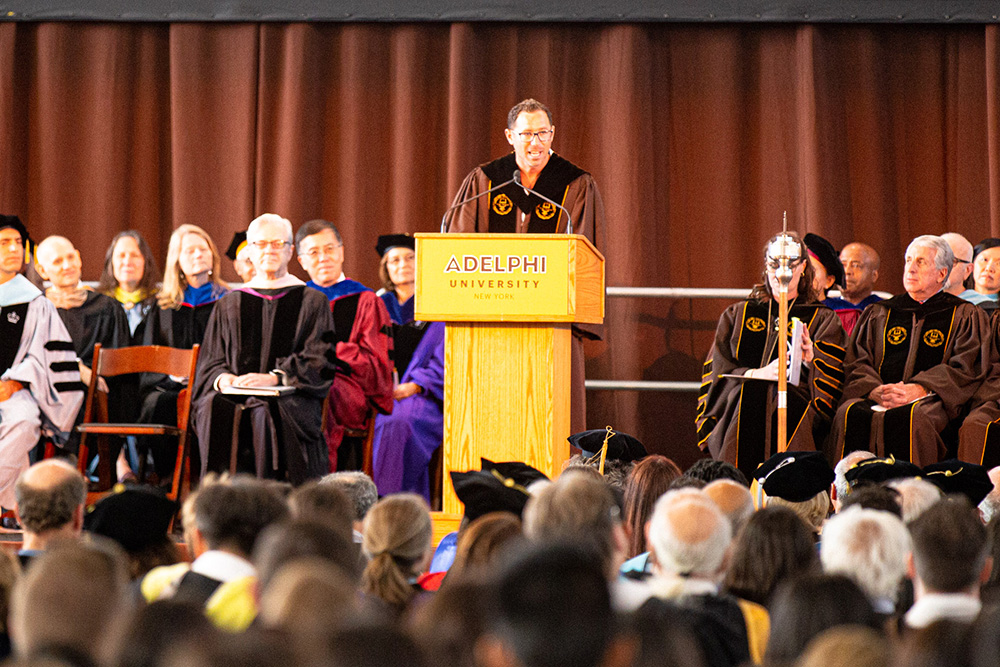 Scott Dimig '06 Tells Class of 2023 How to Make College a Smash Success