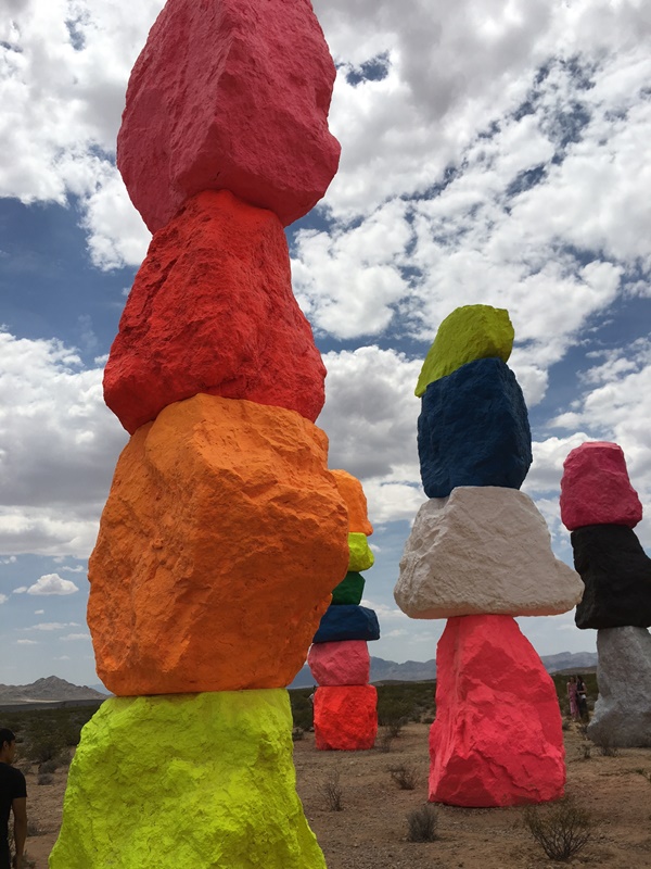 Vandals Damage Ugo Rondinone's Las Vegas Art News