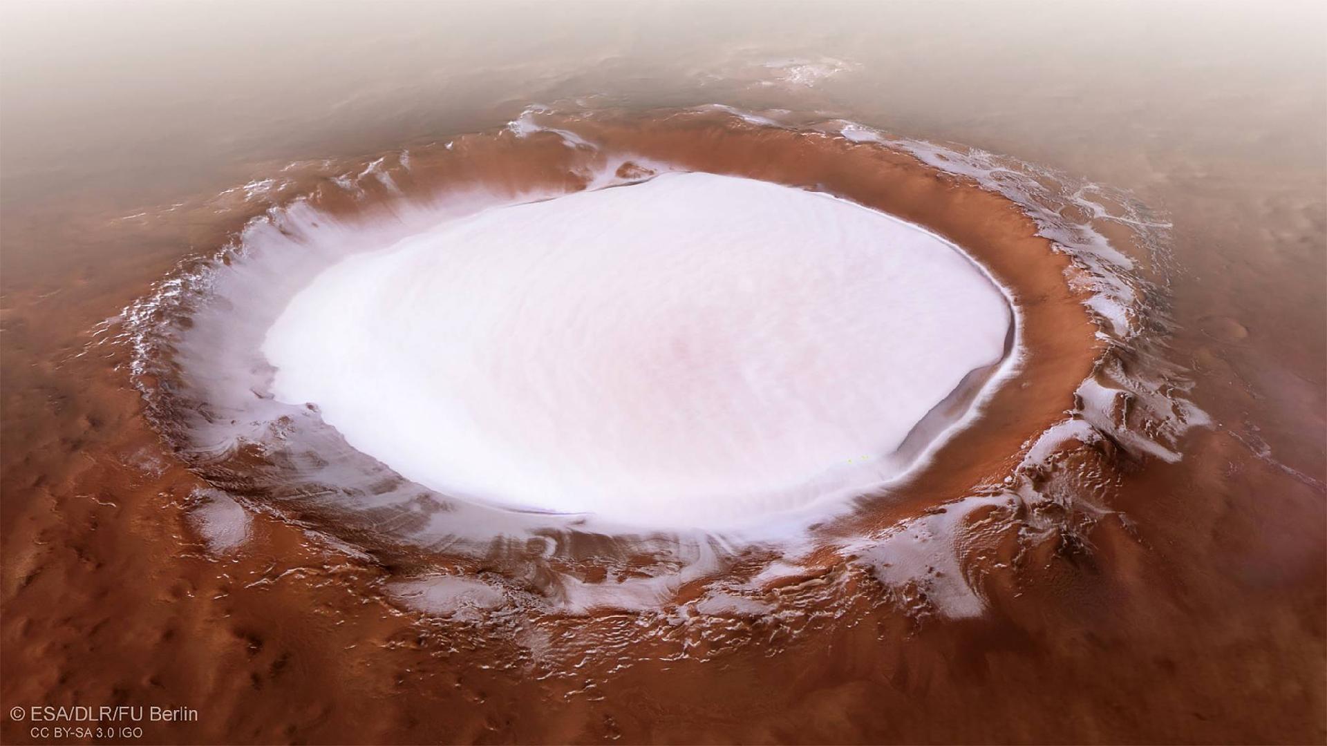 Scientists detect water vapor emanating from Mars CGTN