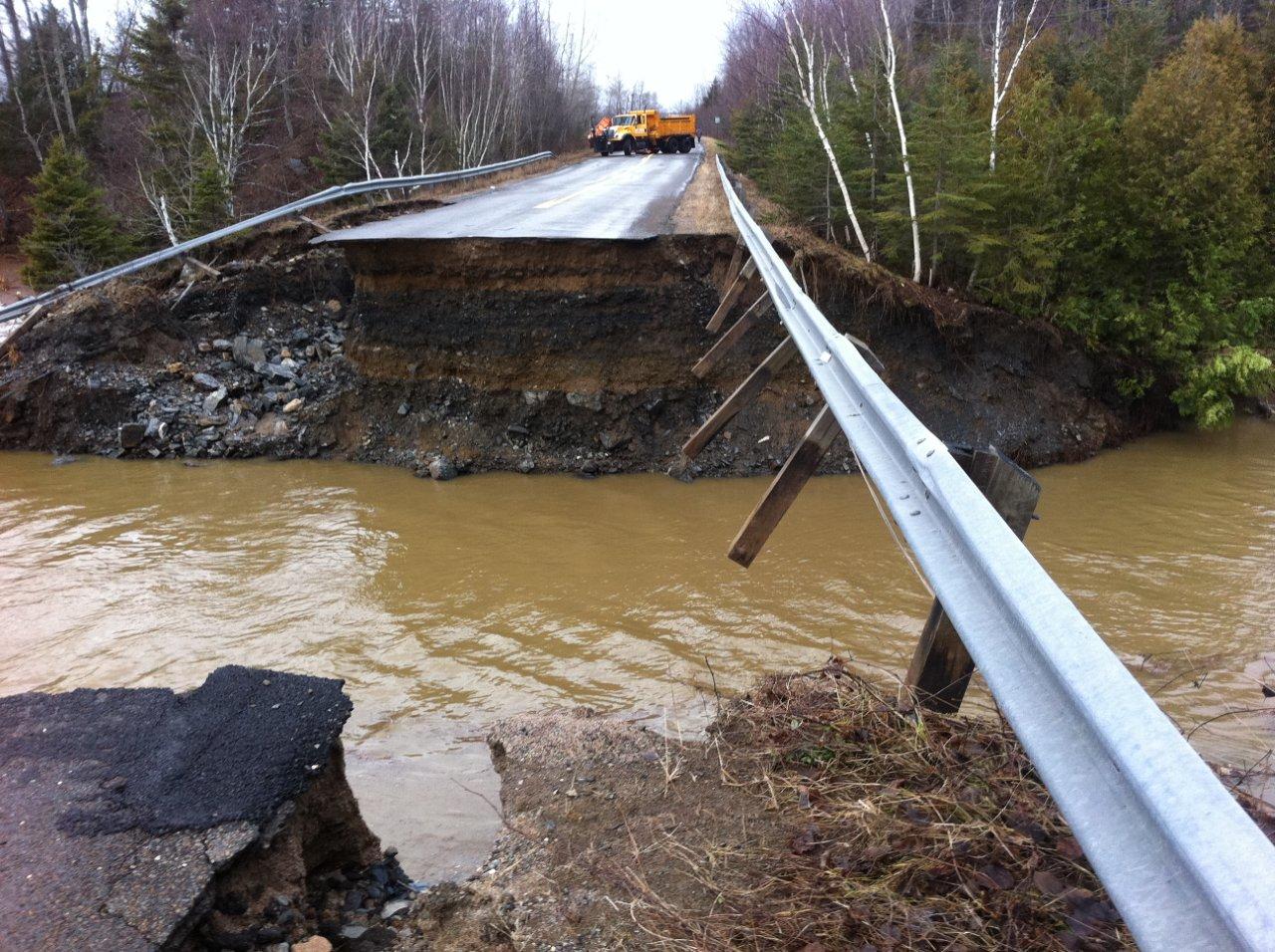 When bridges collapse Are we underestimating the risk? Stanford Report